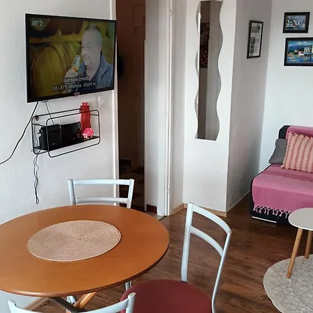 Apartment Marina View Pula