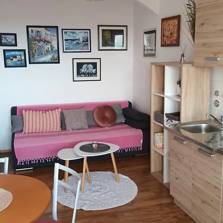 Marina View Apartment *